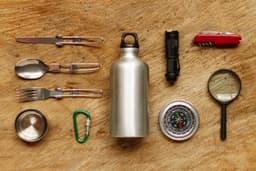 Day trip packing list: what do you bring in your backpack?